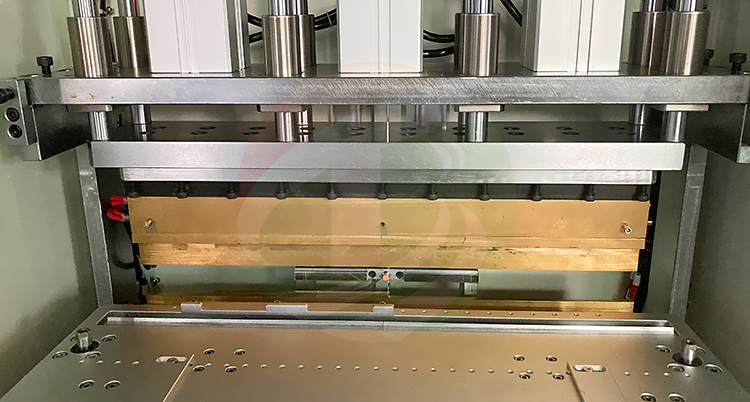 聚合物电池封口机